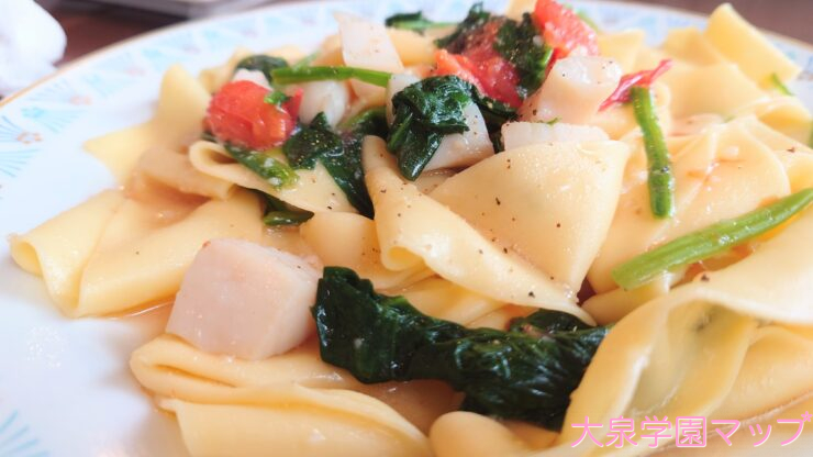 ホタテとトマトのフィットチーネ