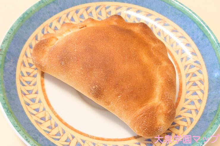 しらすと大葉のカルツォーネ(290円/税別)