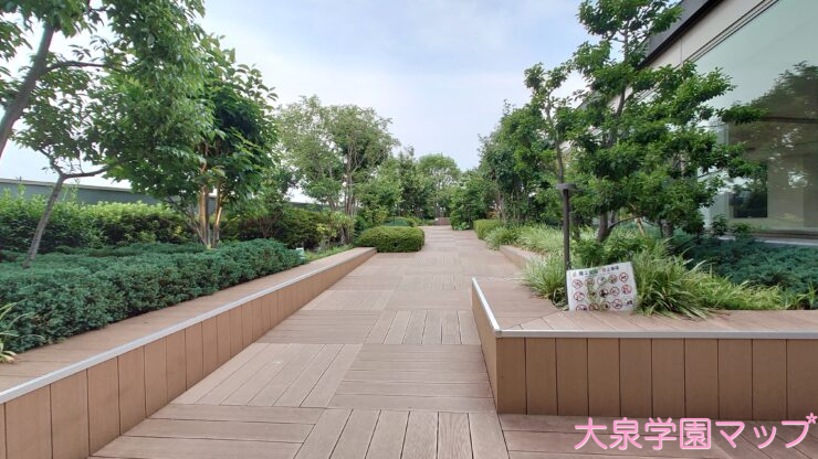 グランエミオ大泉学園の屋上庭園