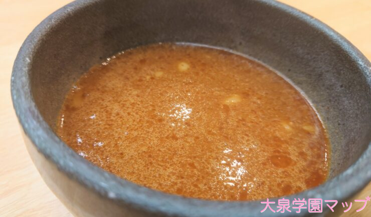 濃厚魚介辛つけ麺・スープ