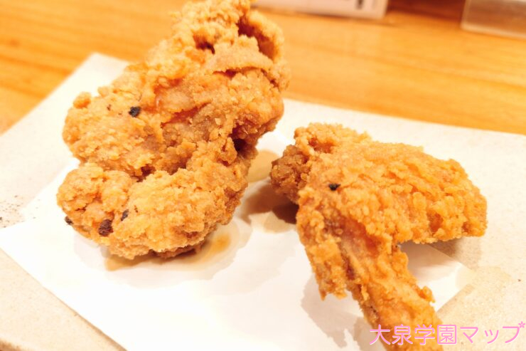 骨付き揚げ鶏・2ピース(680円/税別)