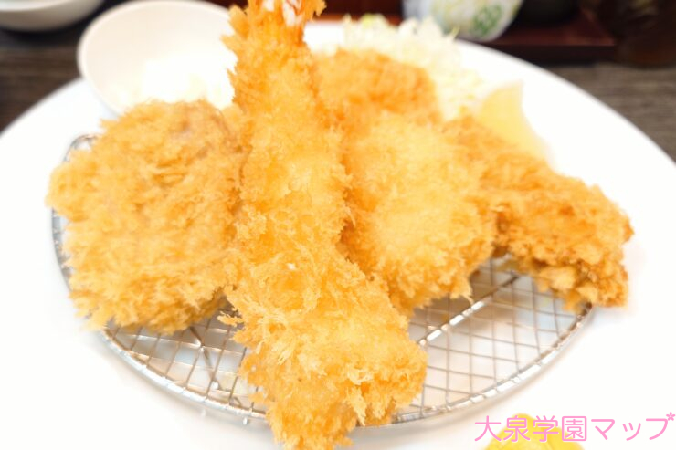 ミックスフライ定食(海老、牡蠣、帆立、サーモン)+ヒレカツ